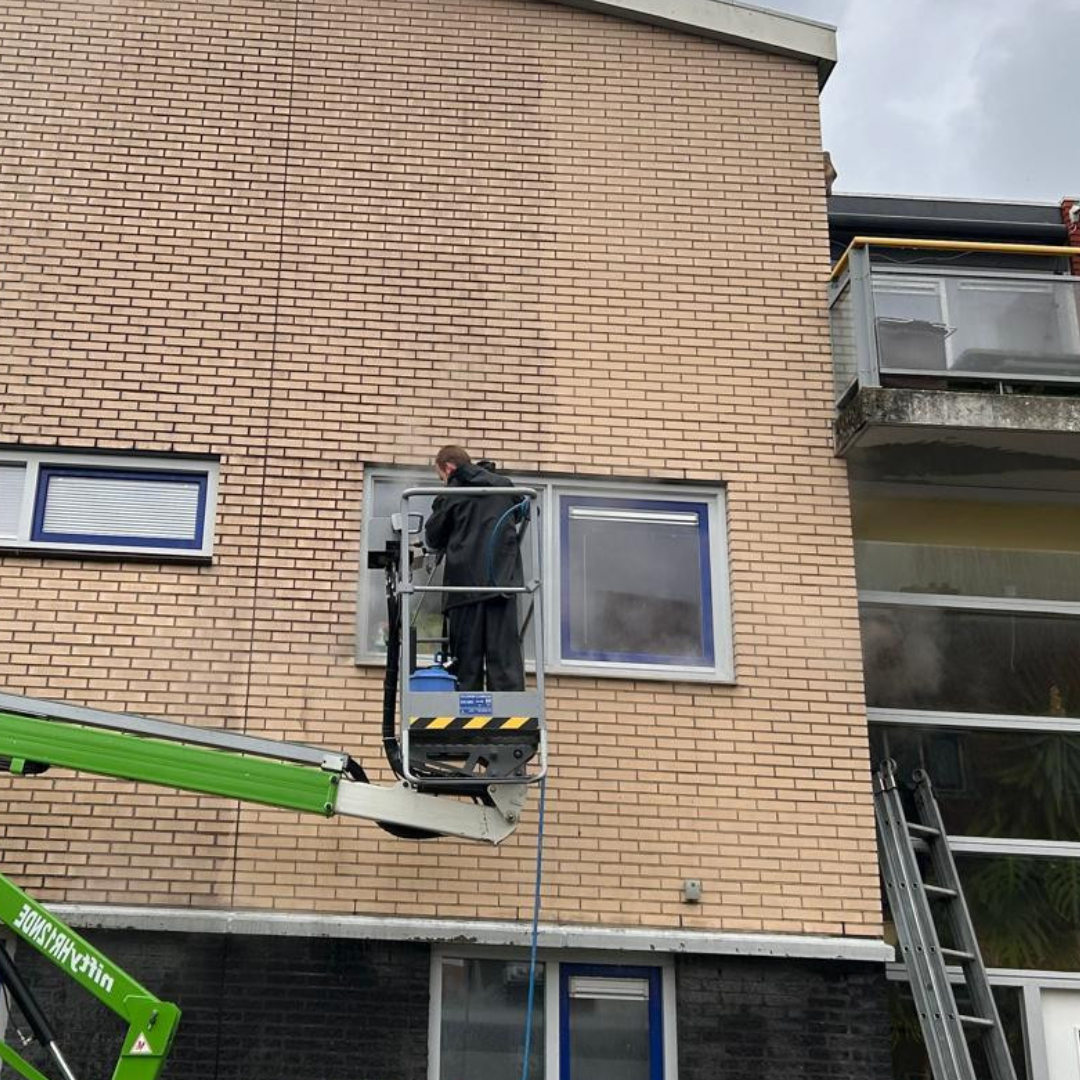 Voor & Na: Gevelreiniging Woonhuis